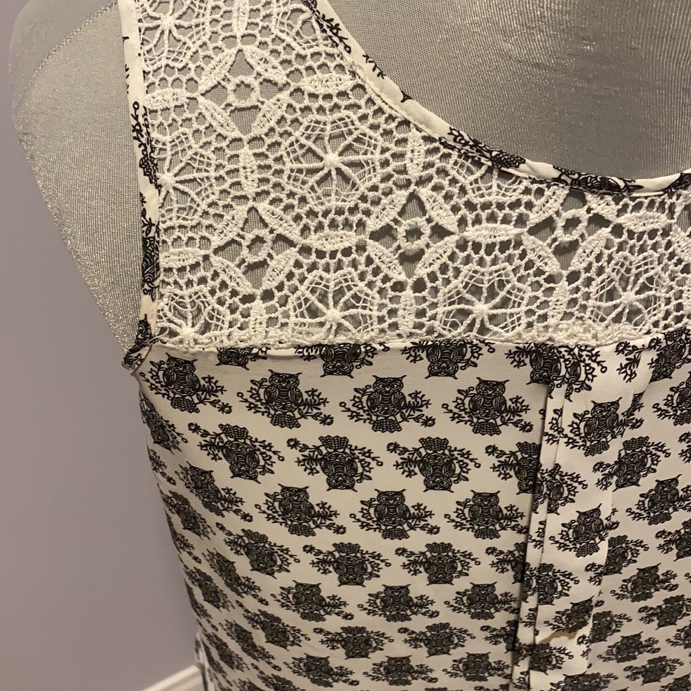 A Kismet top in size large - Picture 3 of 6